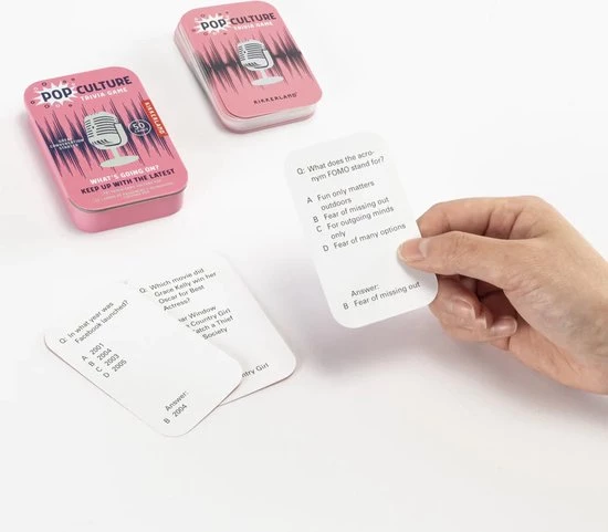 Kikkerland Pop Culture Trivia - Pubquiz - 50 Vragen - Spel Voor Onderweg 5 Kikkerland Pop Culture Trivia - Pubquiz - 50 Vragen - Spel Voor Onderweg - Afbeelding 3