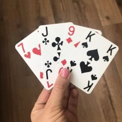 Cartamundi ACE Speelkaarten - Extra Grote Opdruk - Rood -Goedkope kaartspellen winkel 550x524 2