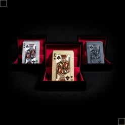 Tychi - 3 Of A Kind Speelkaarten - Goud Zilver Zwart - Kaartspel - Speelkaarten Volwassenen - Pokerkaarten - Kaarten - Waterdicht – Houder 16 Tychi - 3 Of A Kind Speelkaarten - Goud Zilver Zwart - Kaartspel - Speelkaarten Volwassenen - Pokerkaarten - Kaarten - Waterdicht – Houder -Goedkope kaartspellen winkel 550x550 160